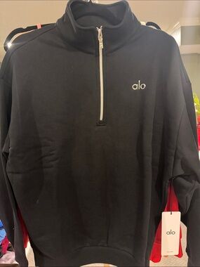 ALO Yoga Black Accolade 1/4 zip